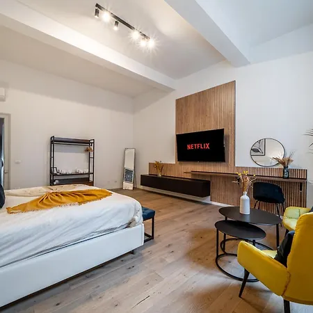 Dehor In Pieno Centro - Piazza Xx Settembre Apartmán *