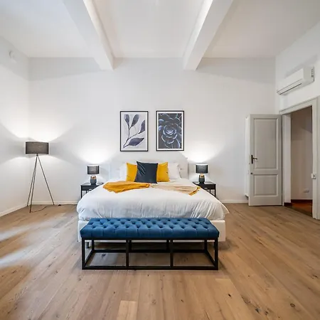 Dehor In Pieno Centro - Piazza Xx Settembre Apartmán